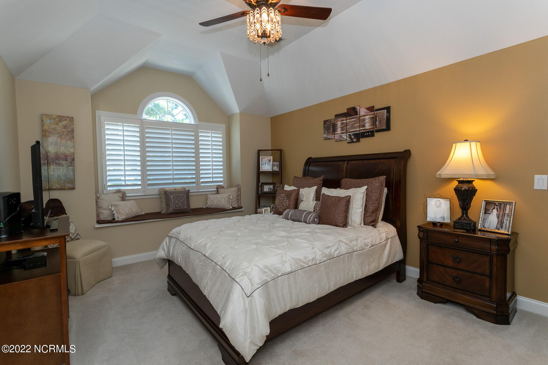 105 Bancroft Court