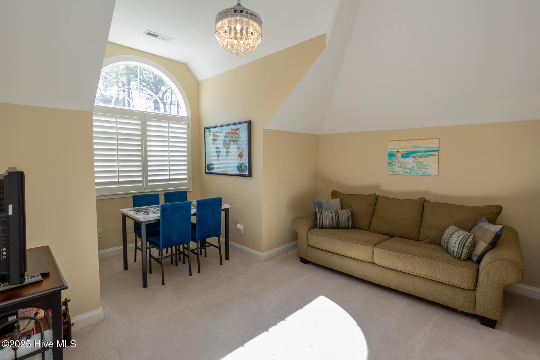 105 Bancroft Court