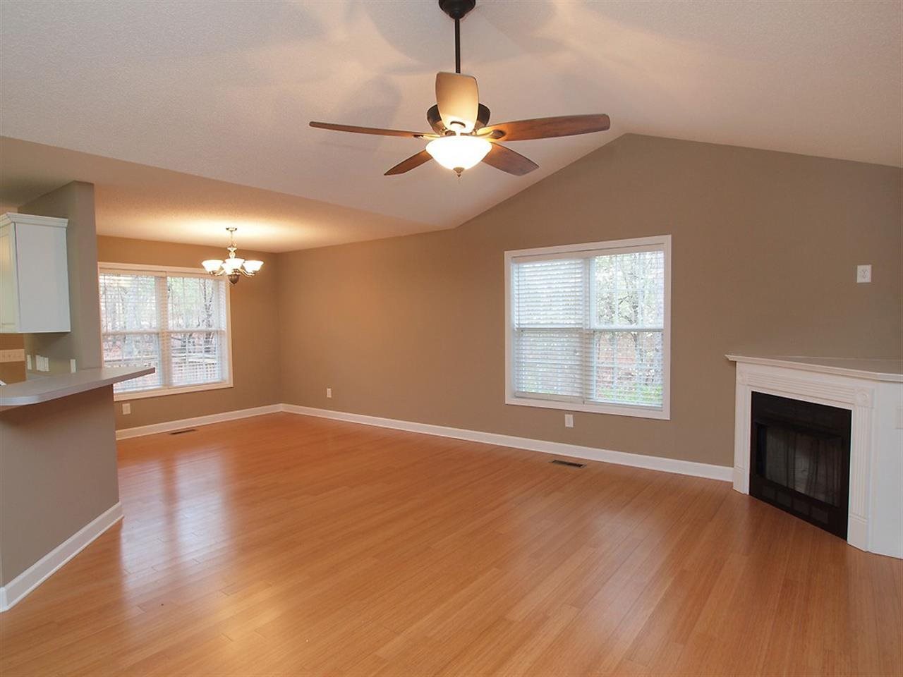 6 Asheville Way