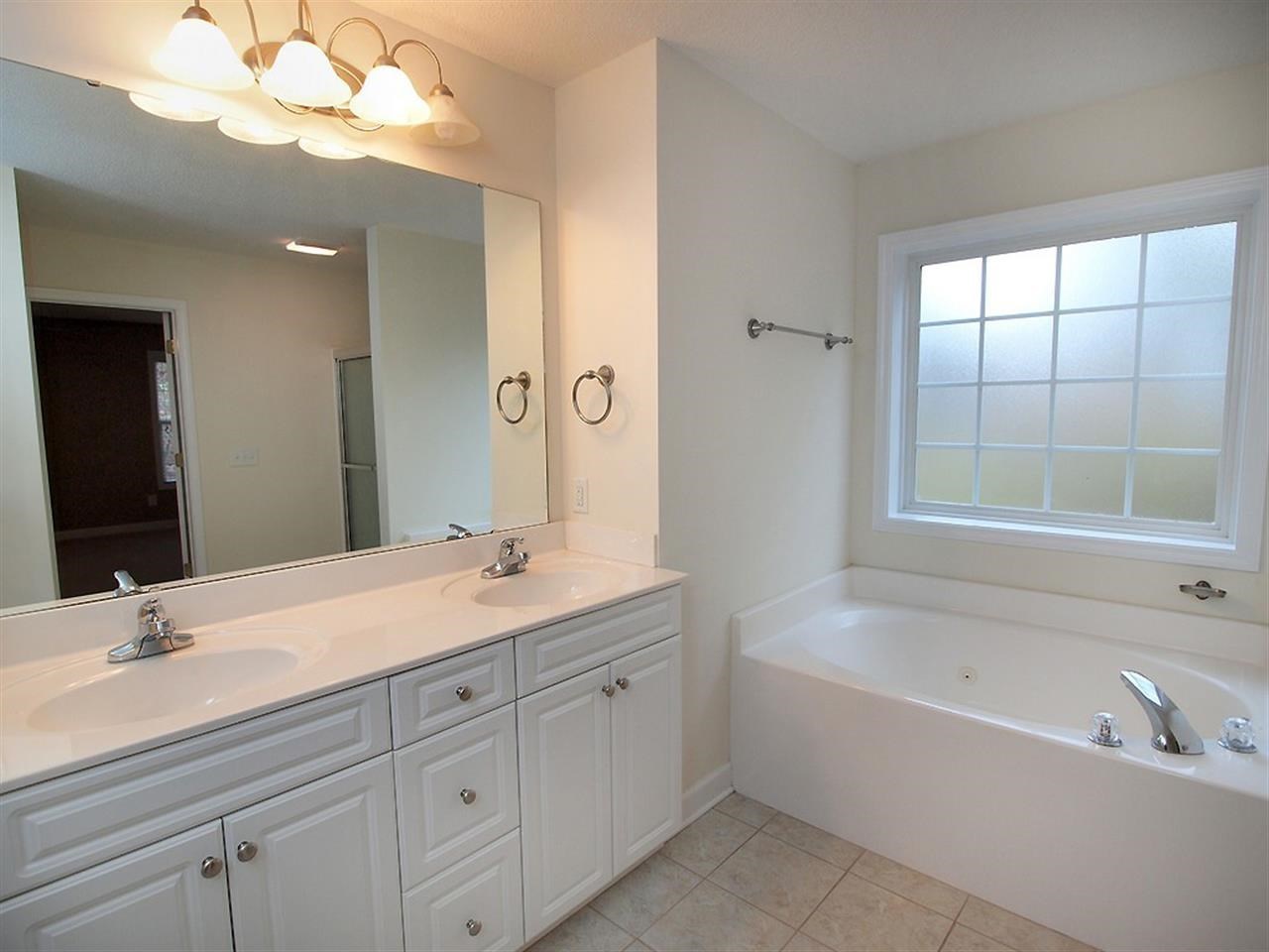 6 Asheville Way