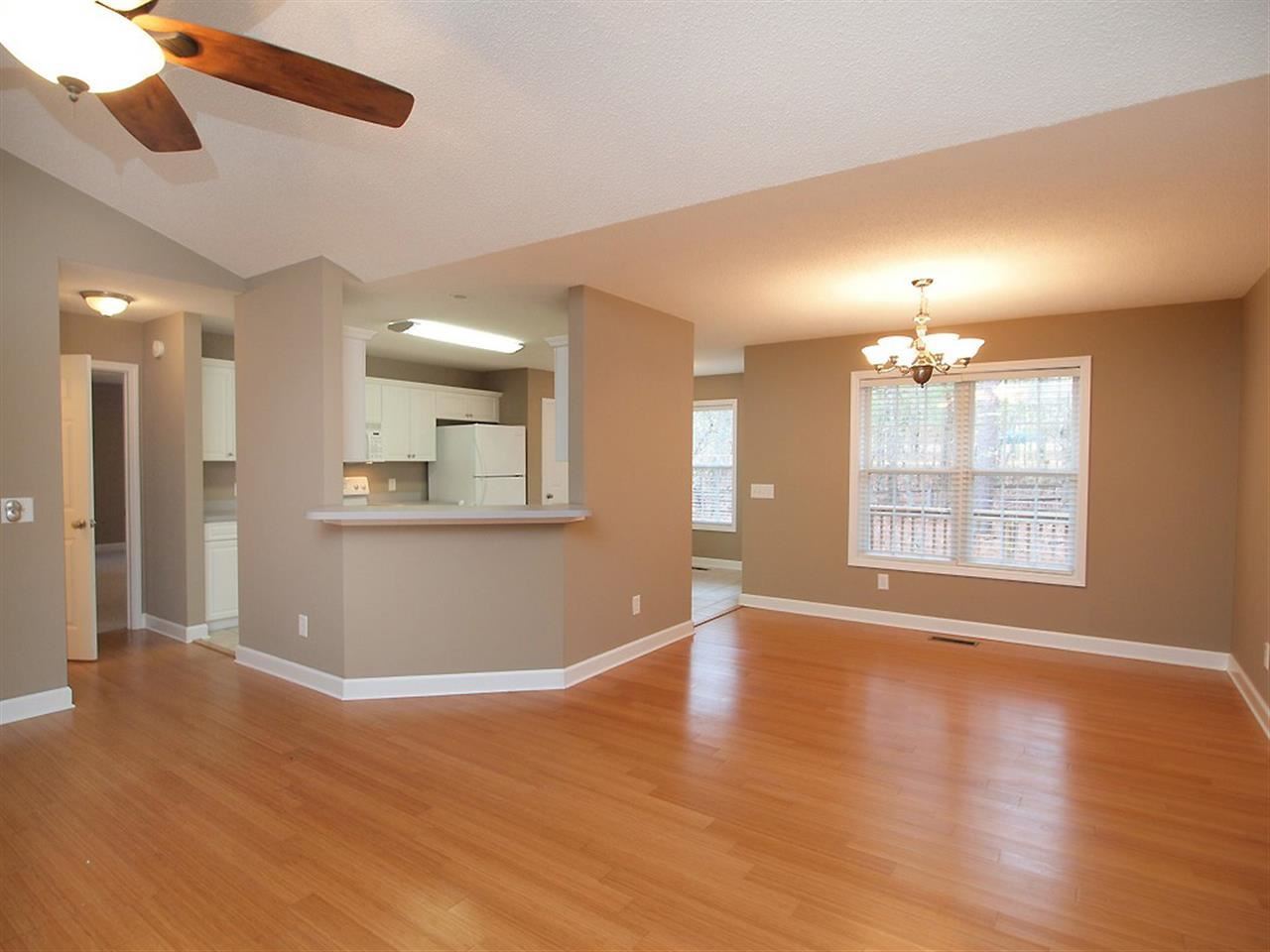6 Asheville Way