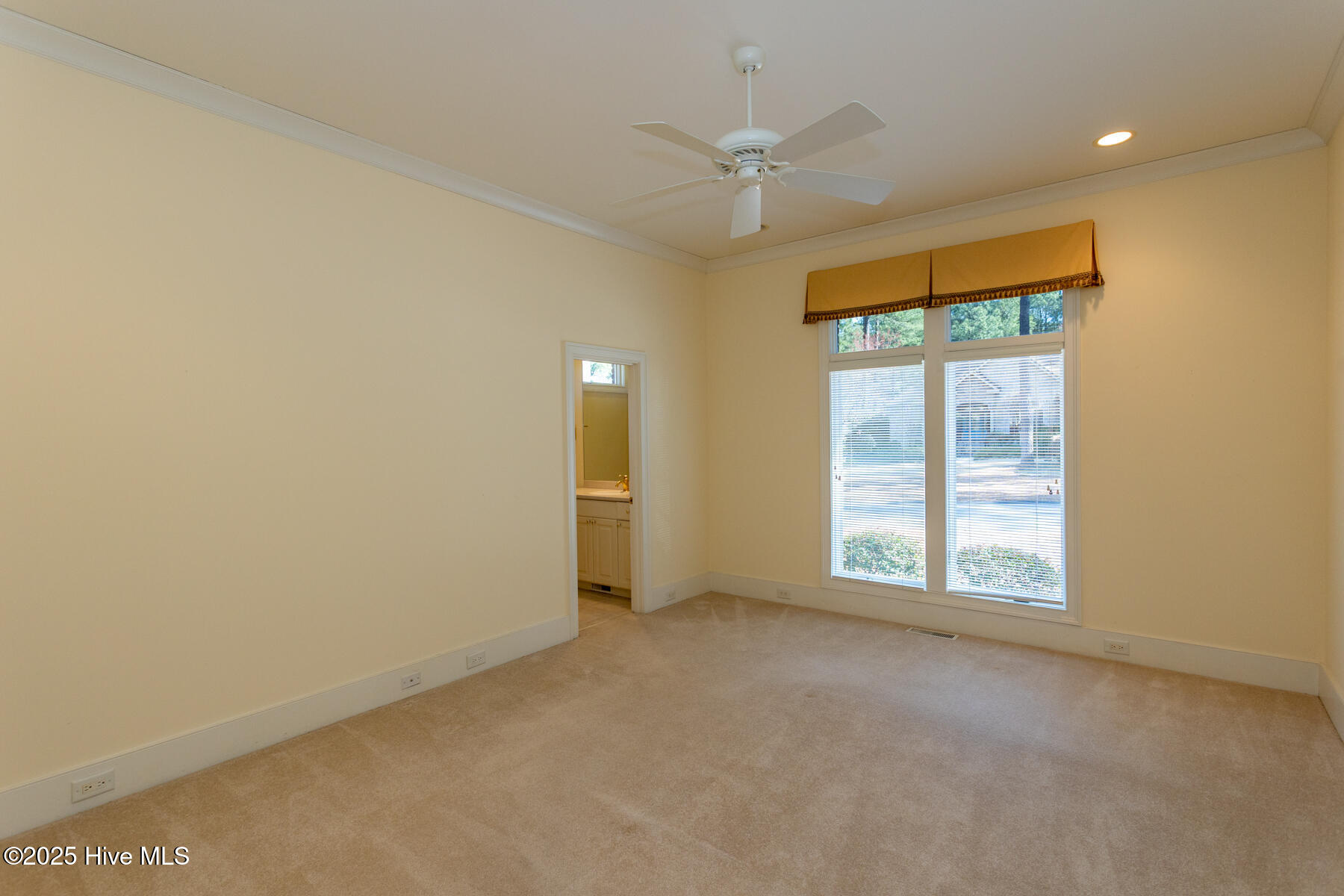 18 Hobkirk Court
