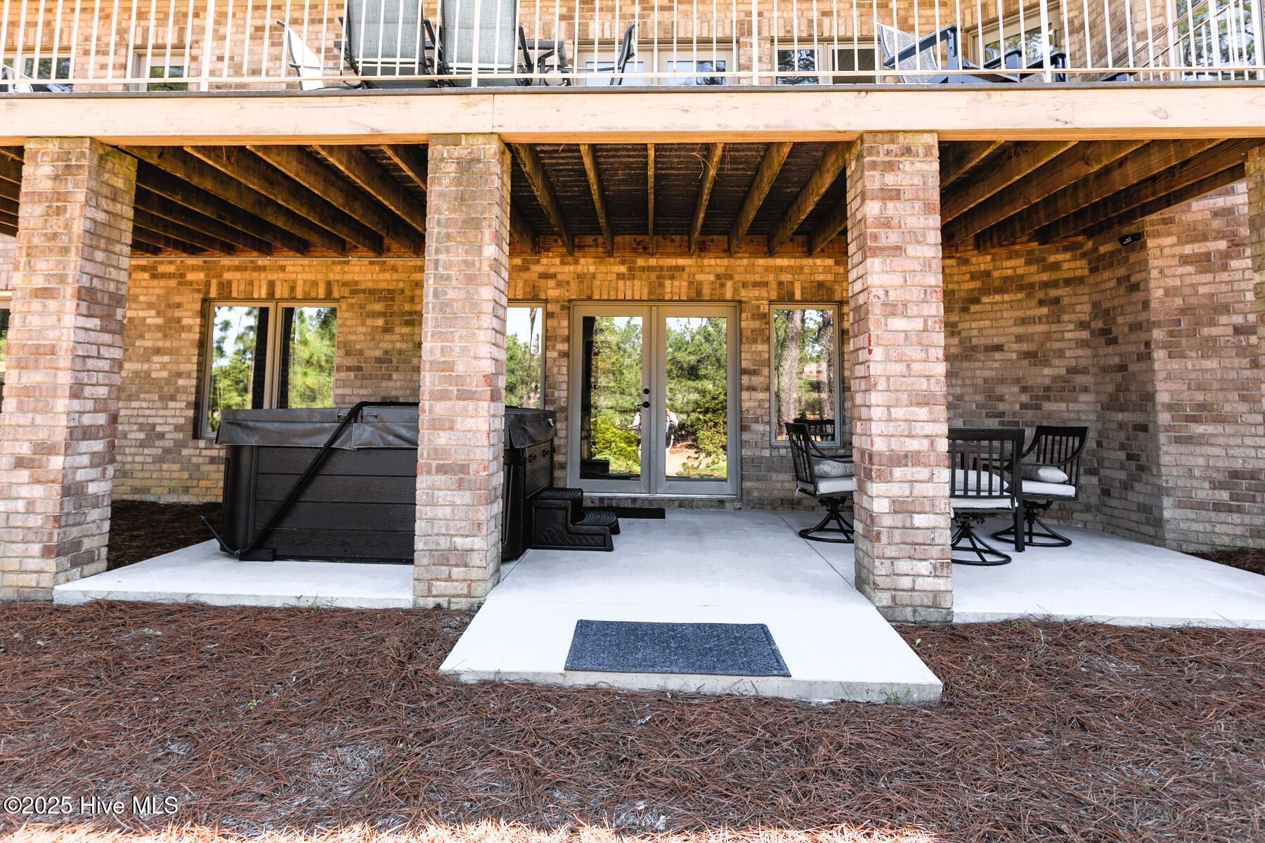 86 Sakonnet Trail