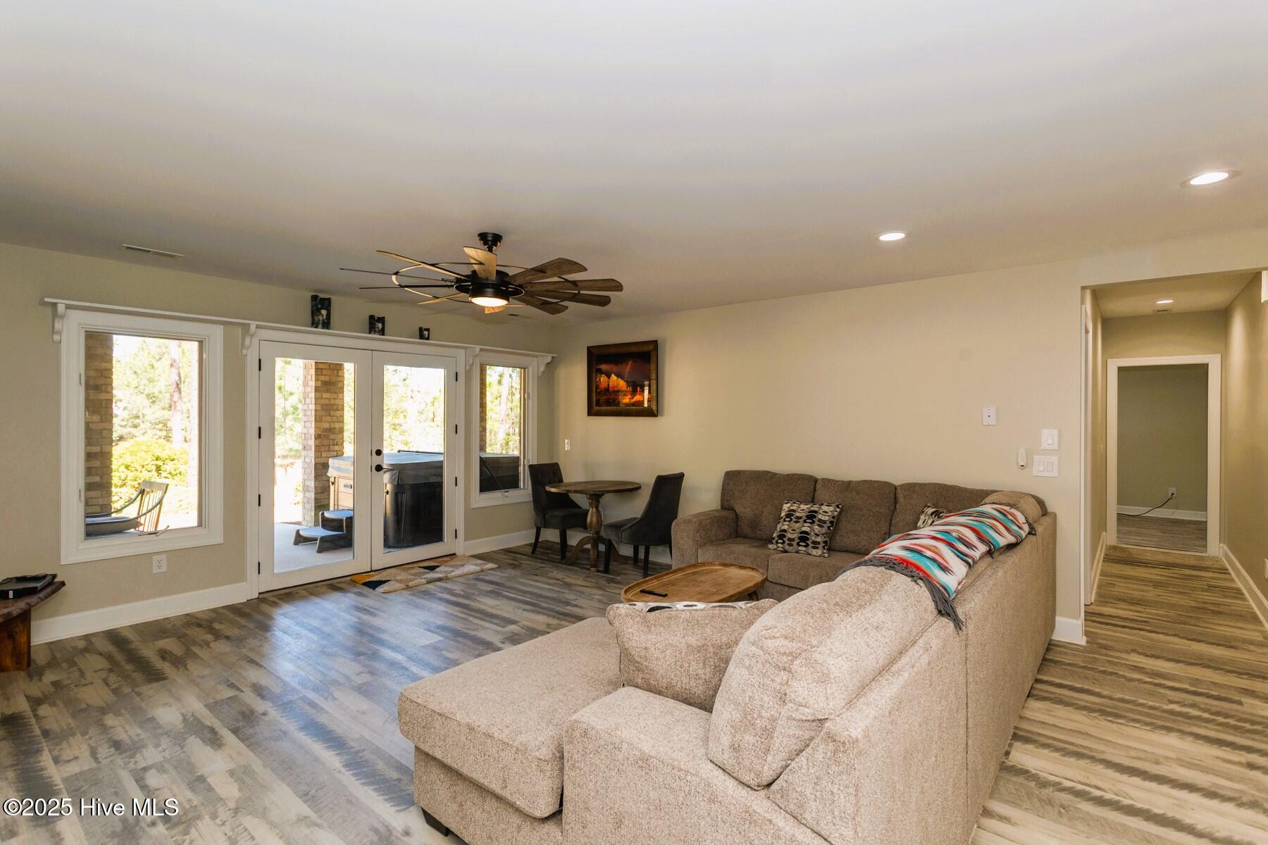 86 Sakonnet Trail