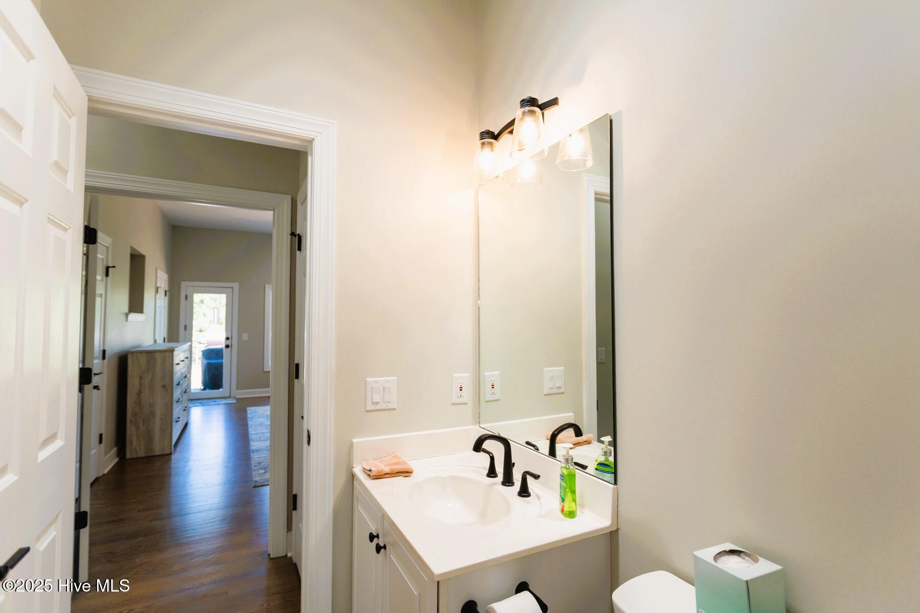 86 Sakonnet Trail