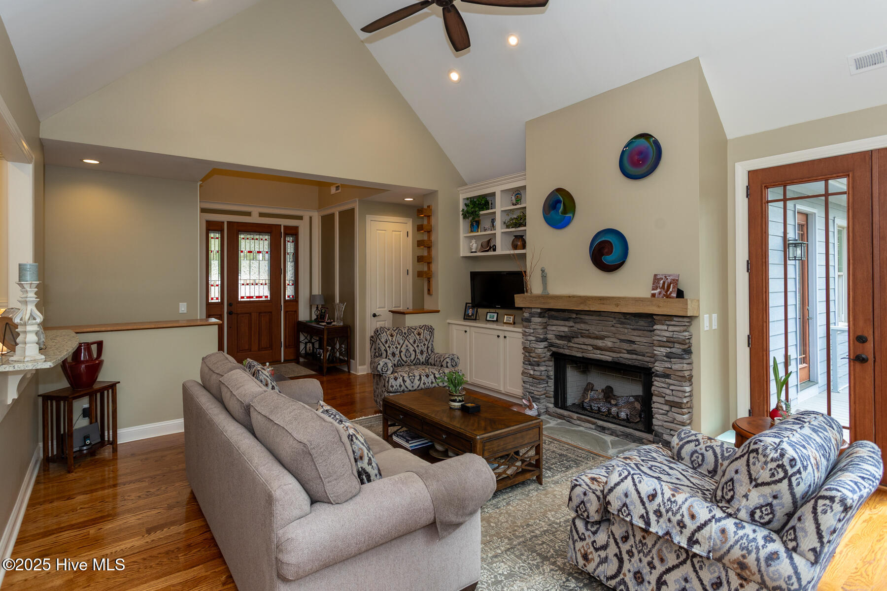 115 Ellens Point