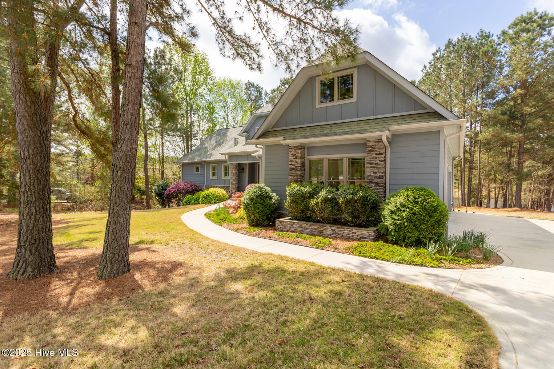 115 Ellens Point