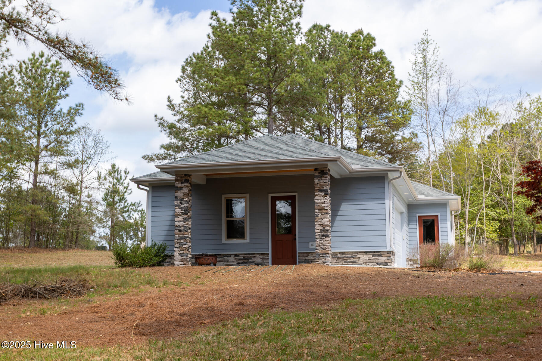 115 Ellens Point