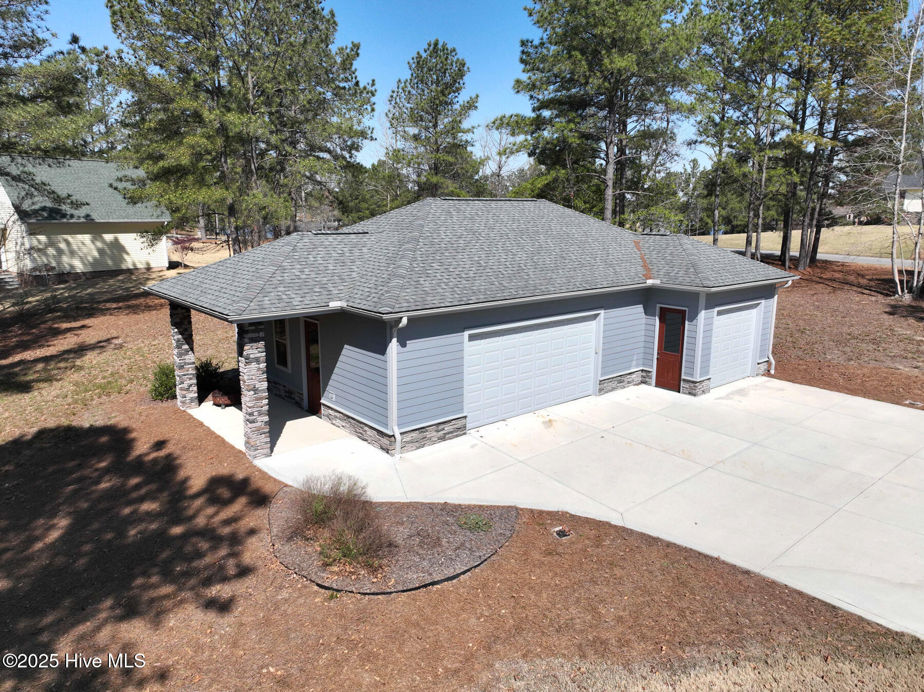 115 Ellens Point