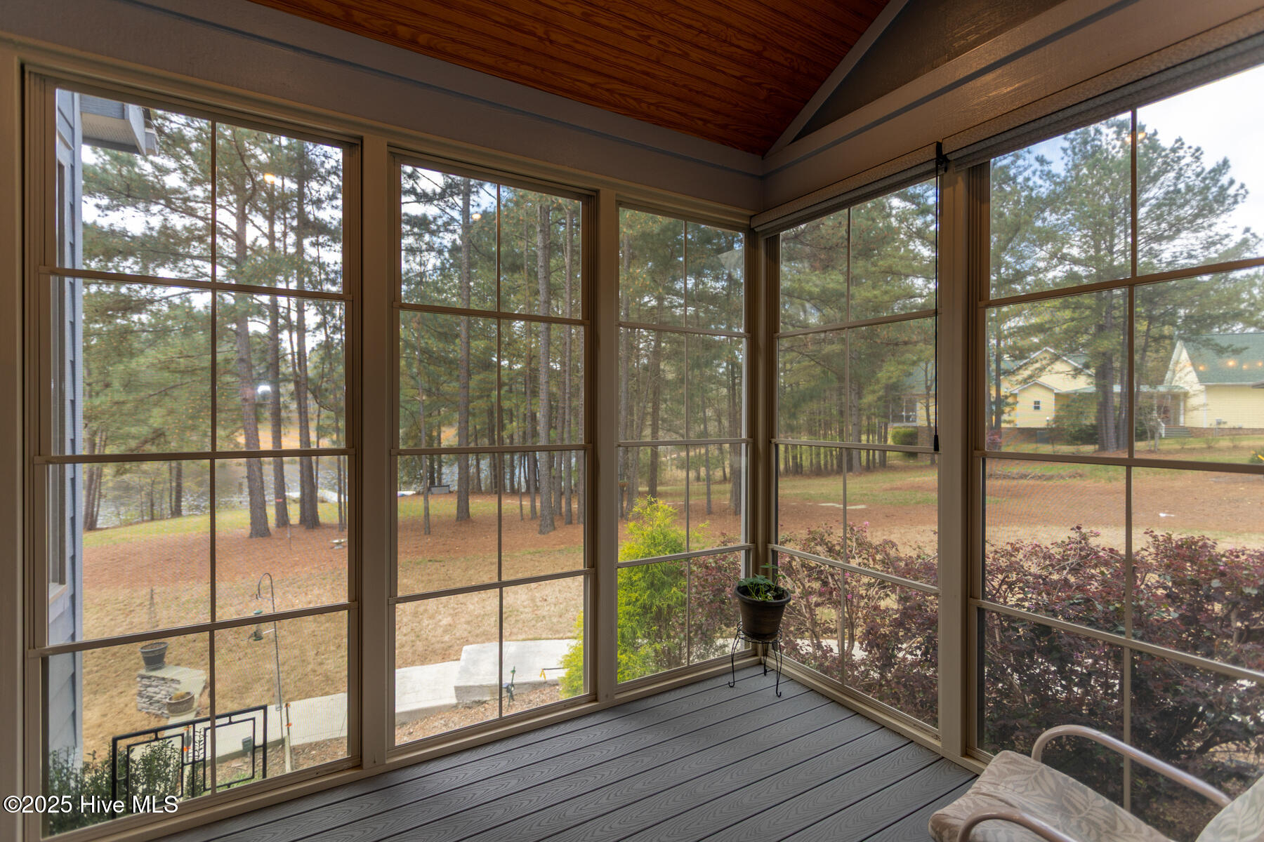 115 Ellens Point
