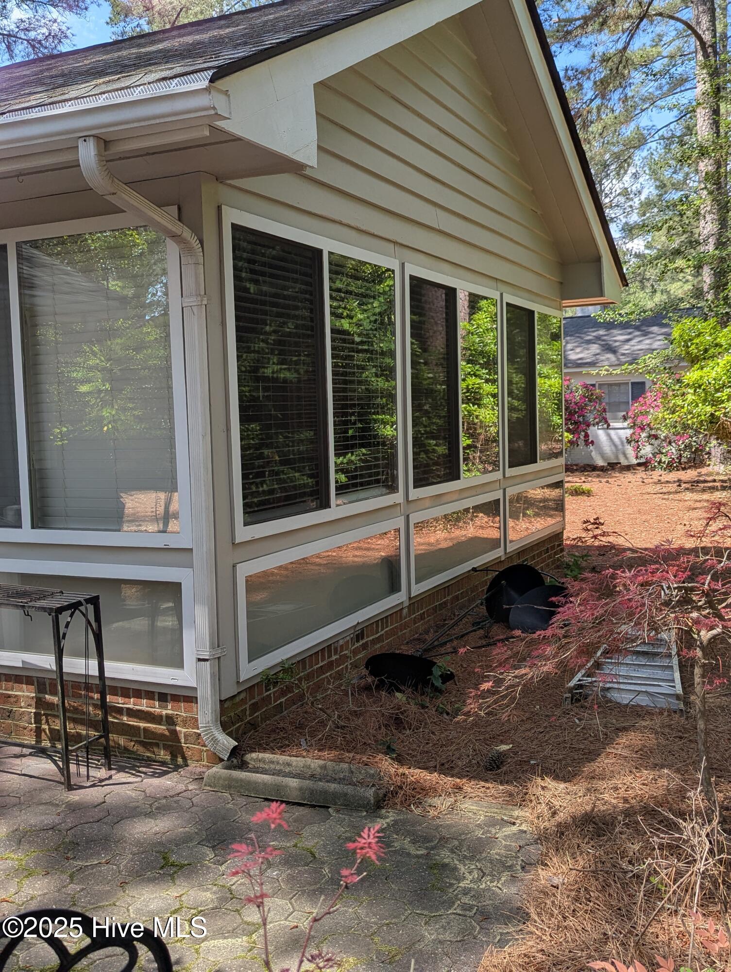 105 Lake Forest Drive