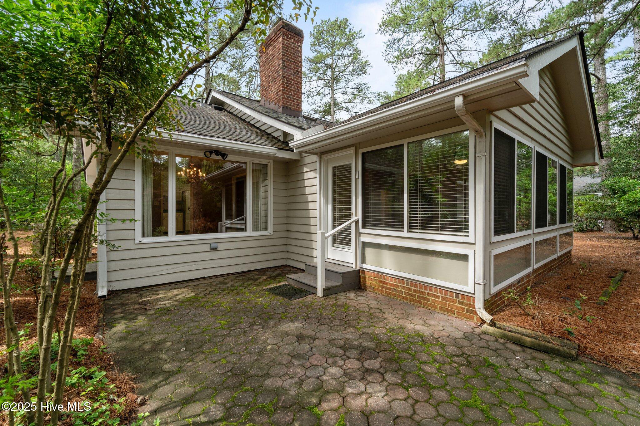 105 Lake Forest Drive