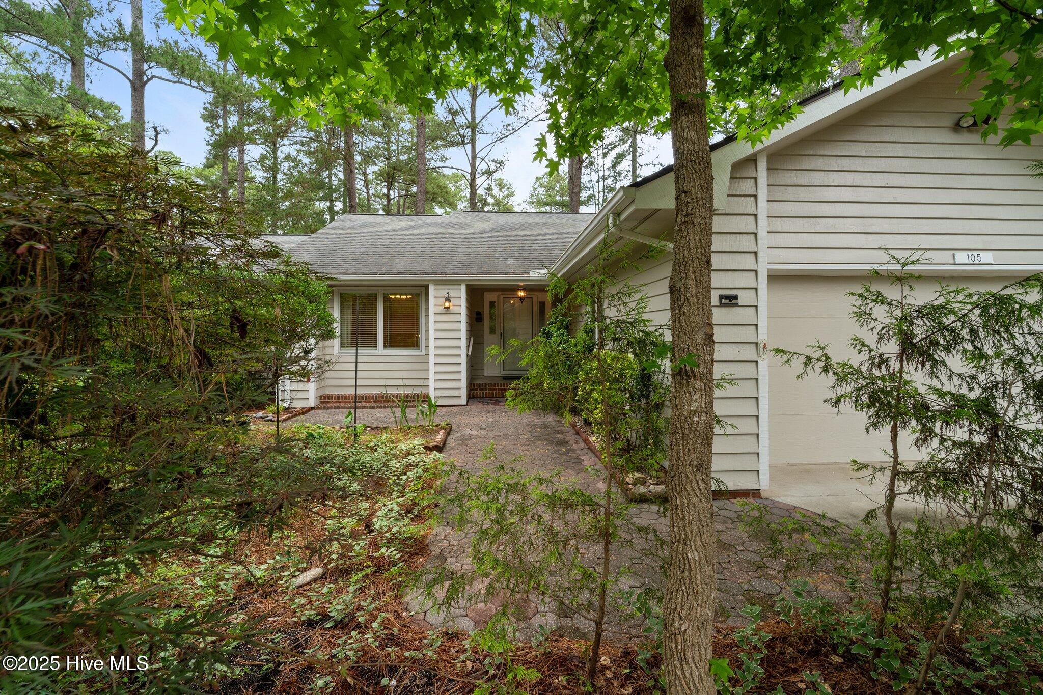 105 Lake Forest Drive