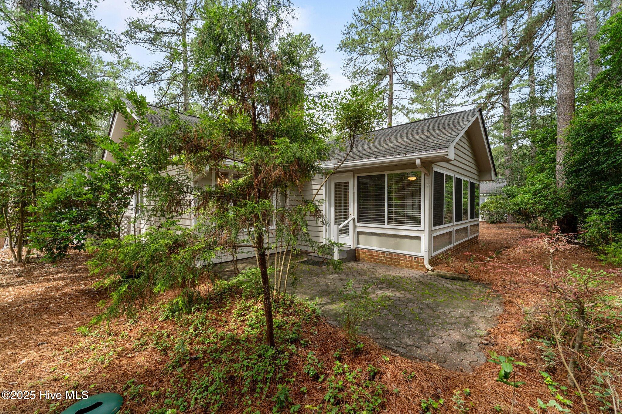 105 Lake Forest Drive