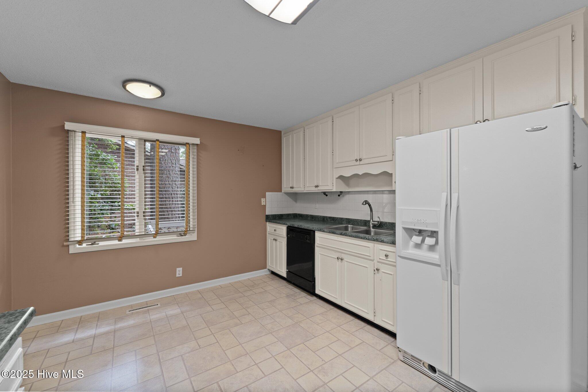 105 Lake Forest Drive