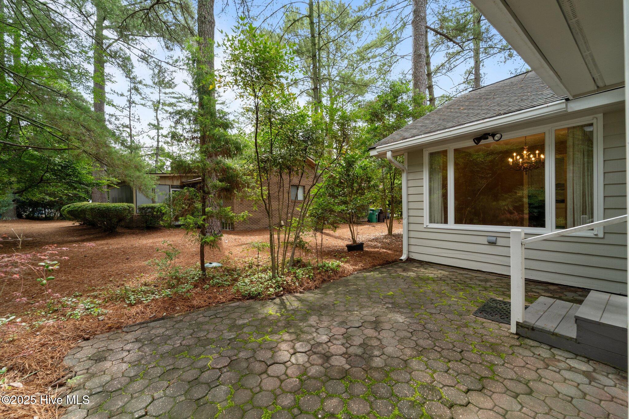 105 Lake Forest Drive