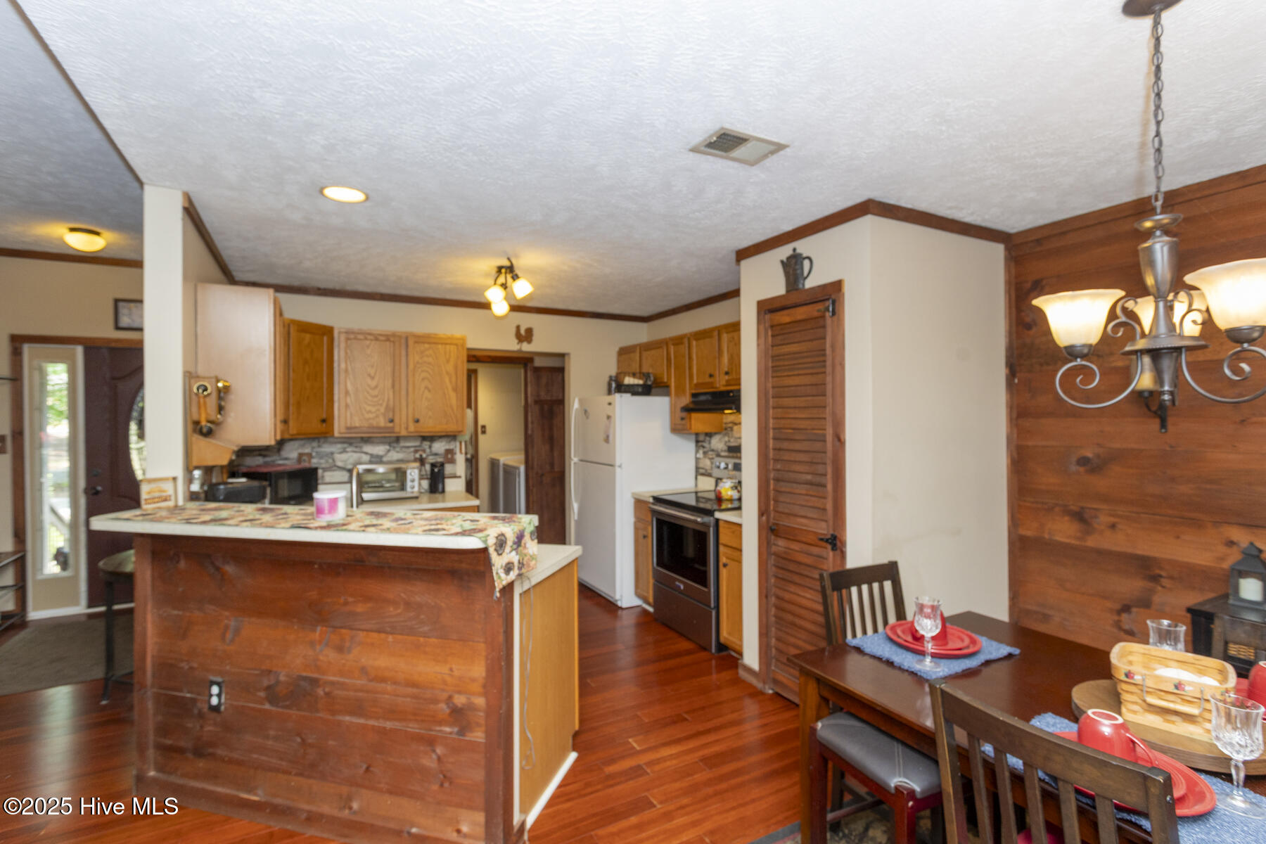 108 Western Trail