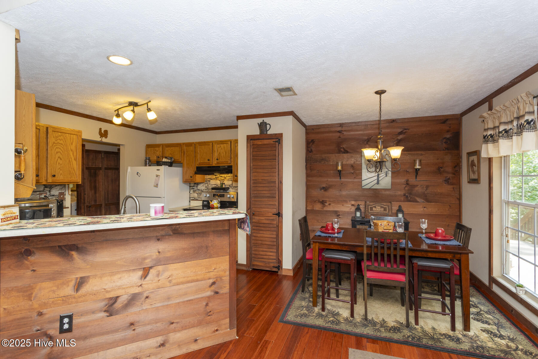 108 Western Trail
