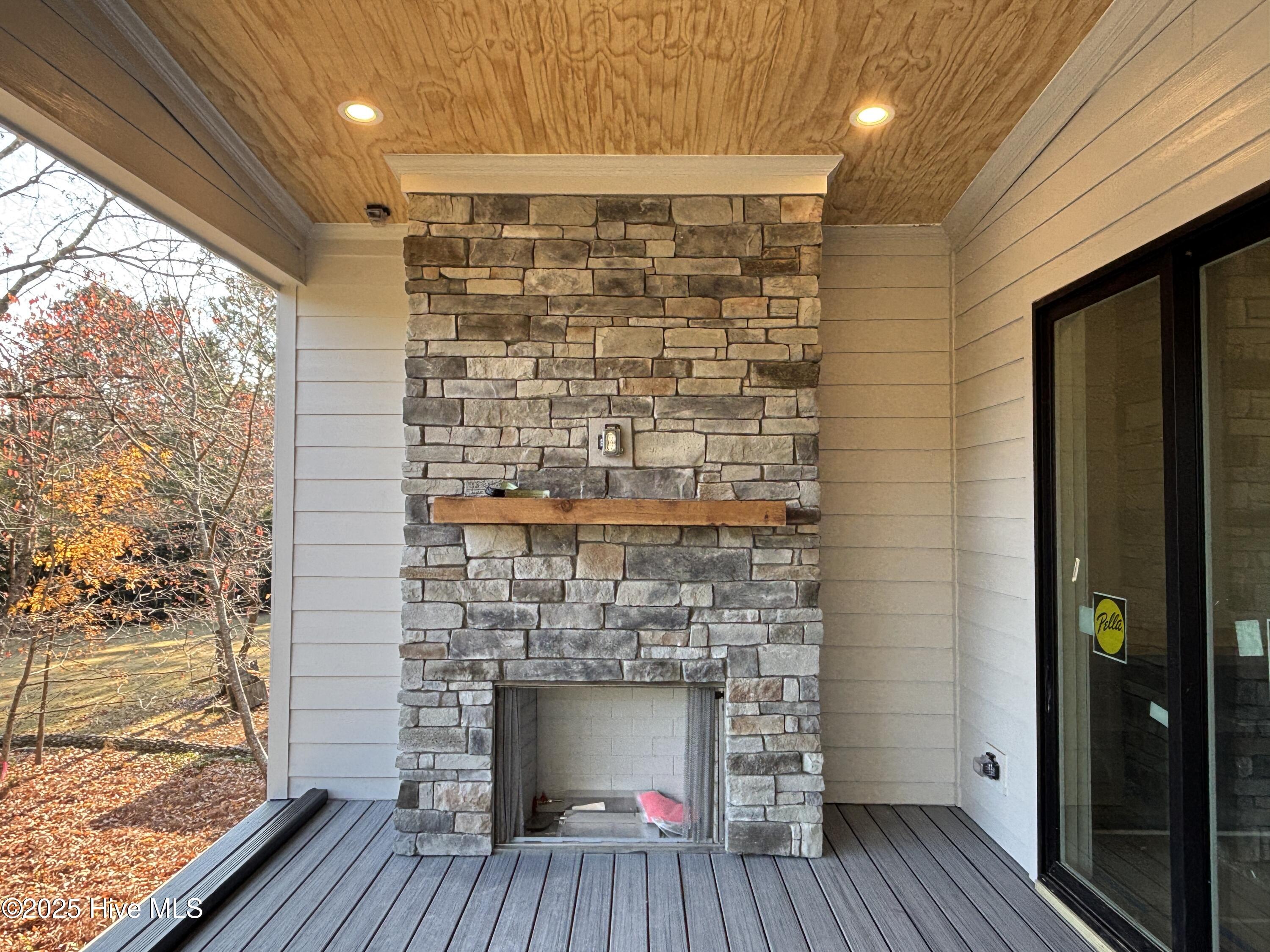 1040 Burning Tree Road