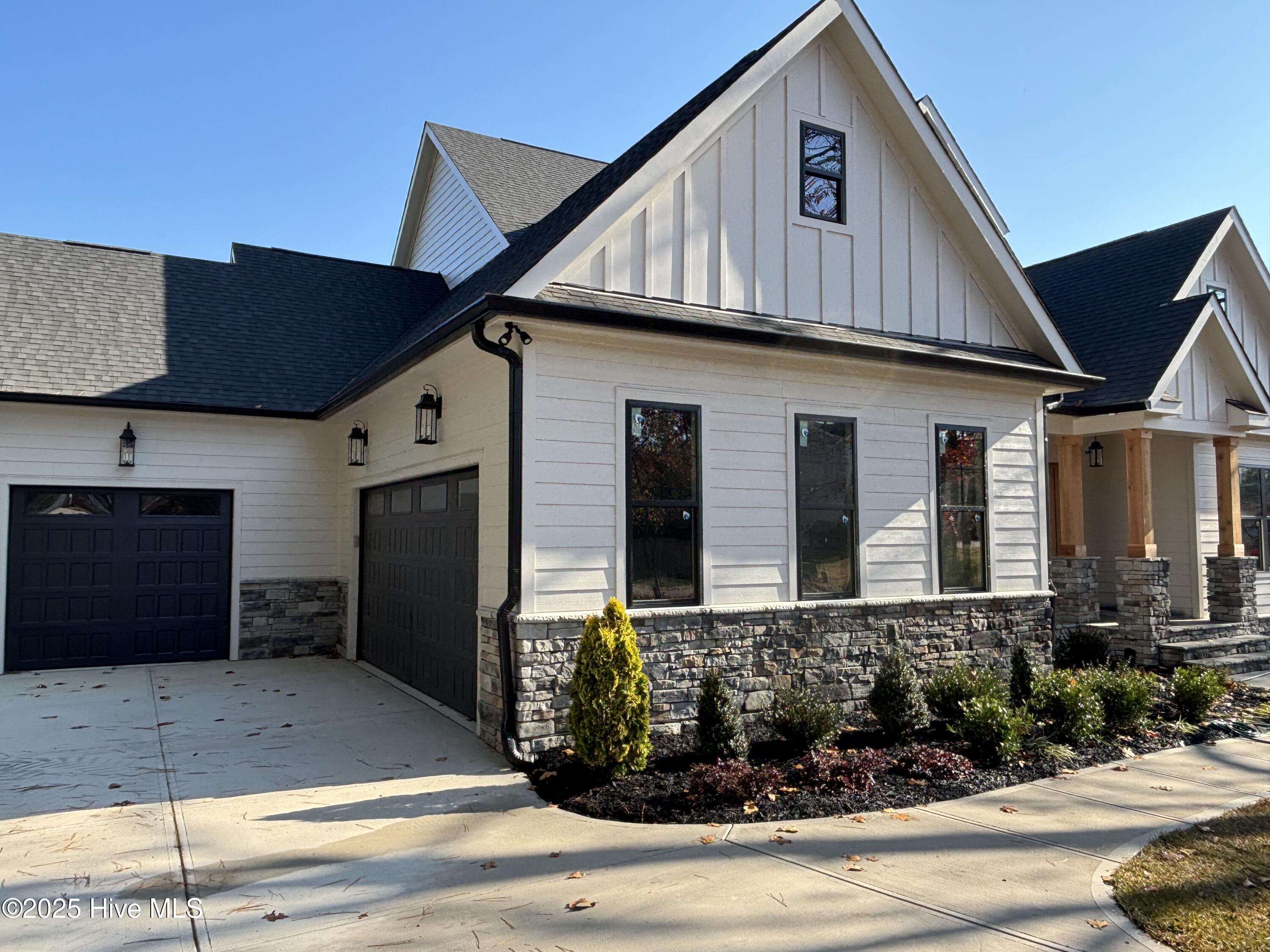 1040 Burning Tree Road