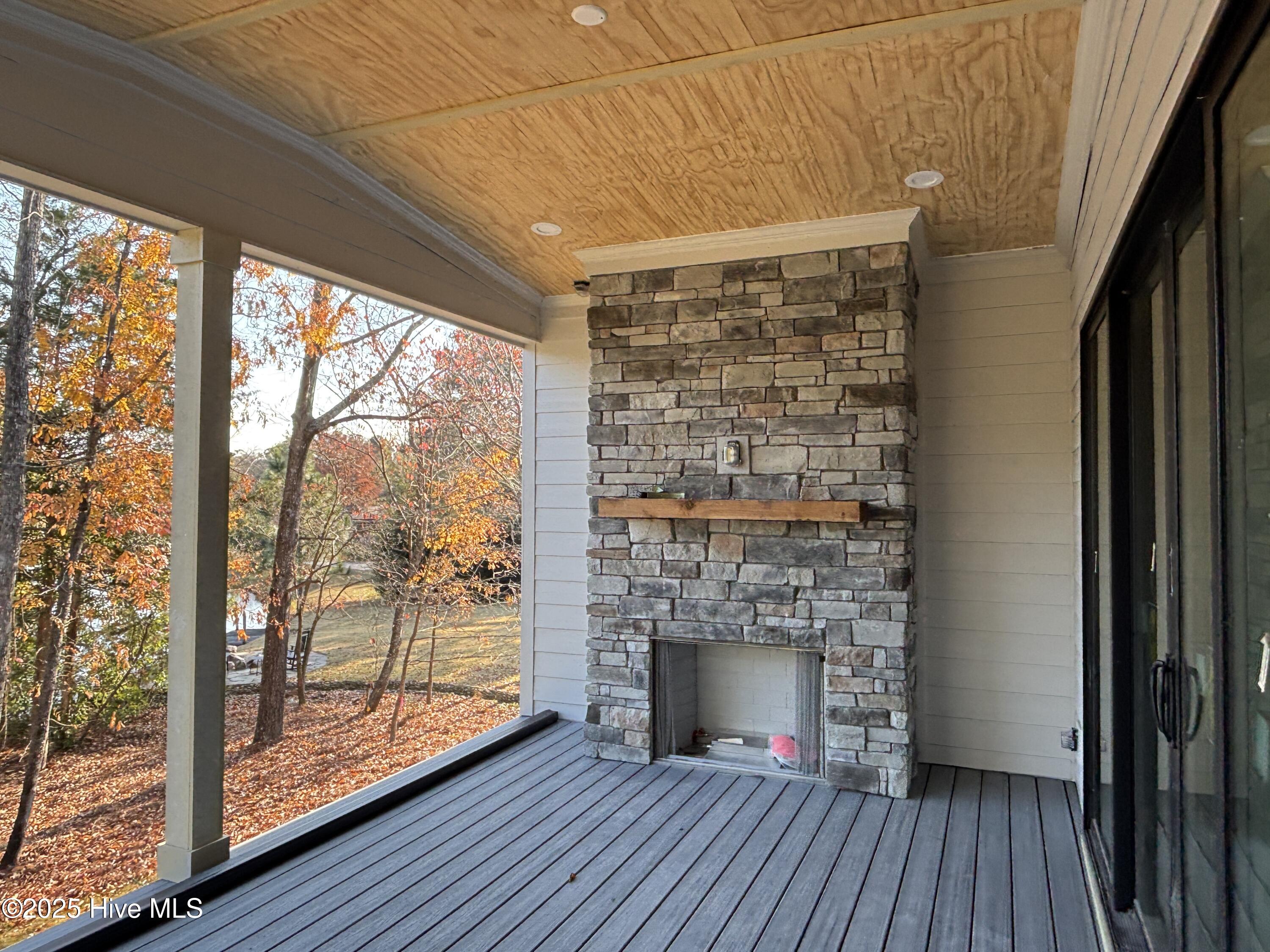 1040 Burning Tree Road