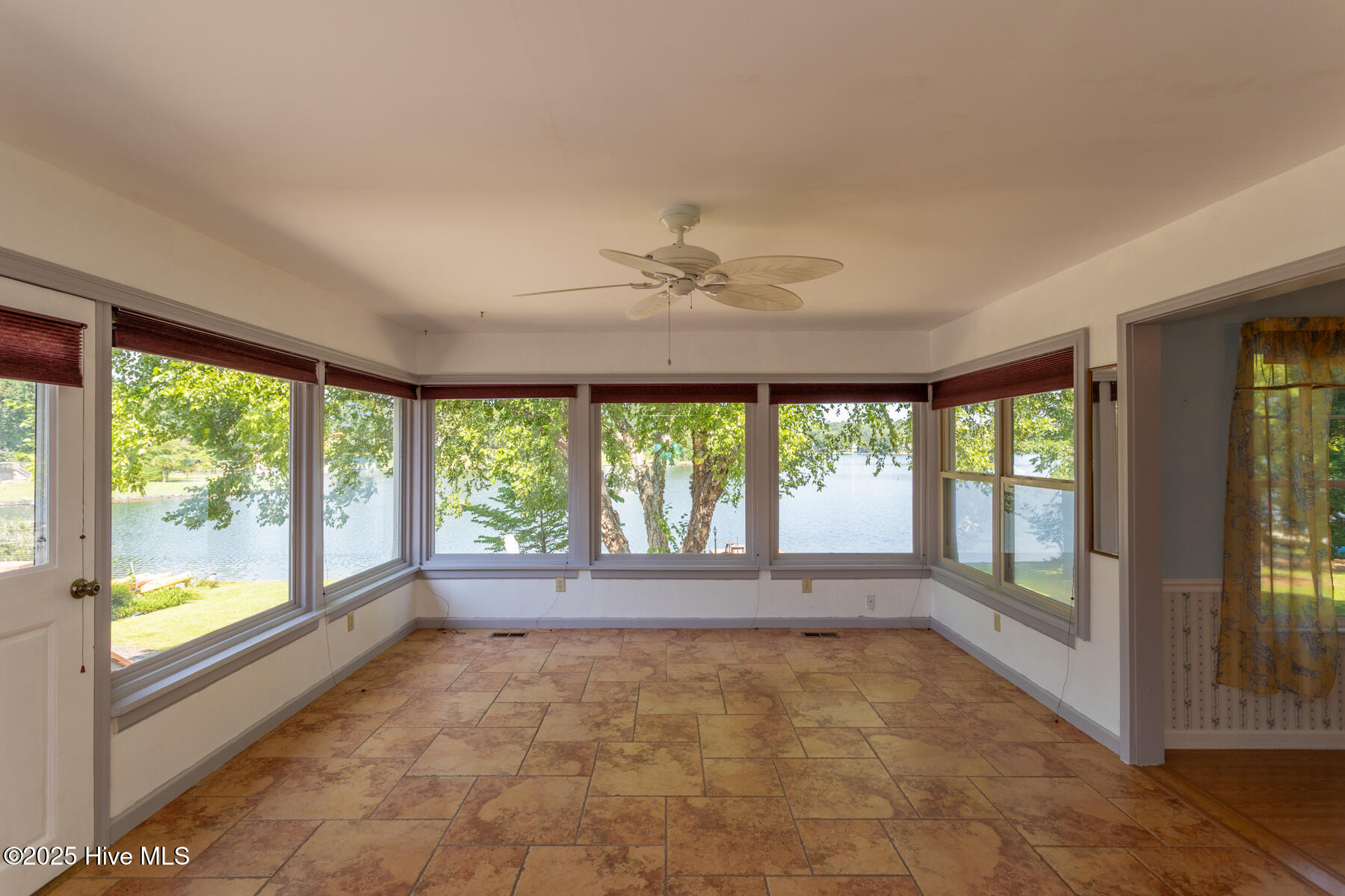 161 Shenandoah Road E