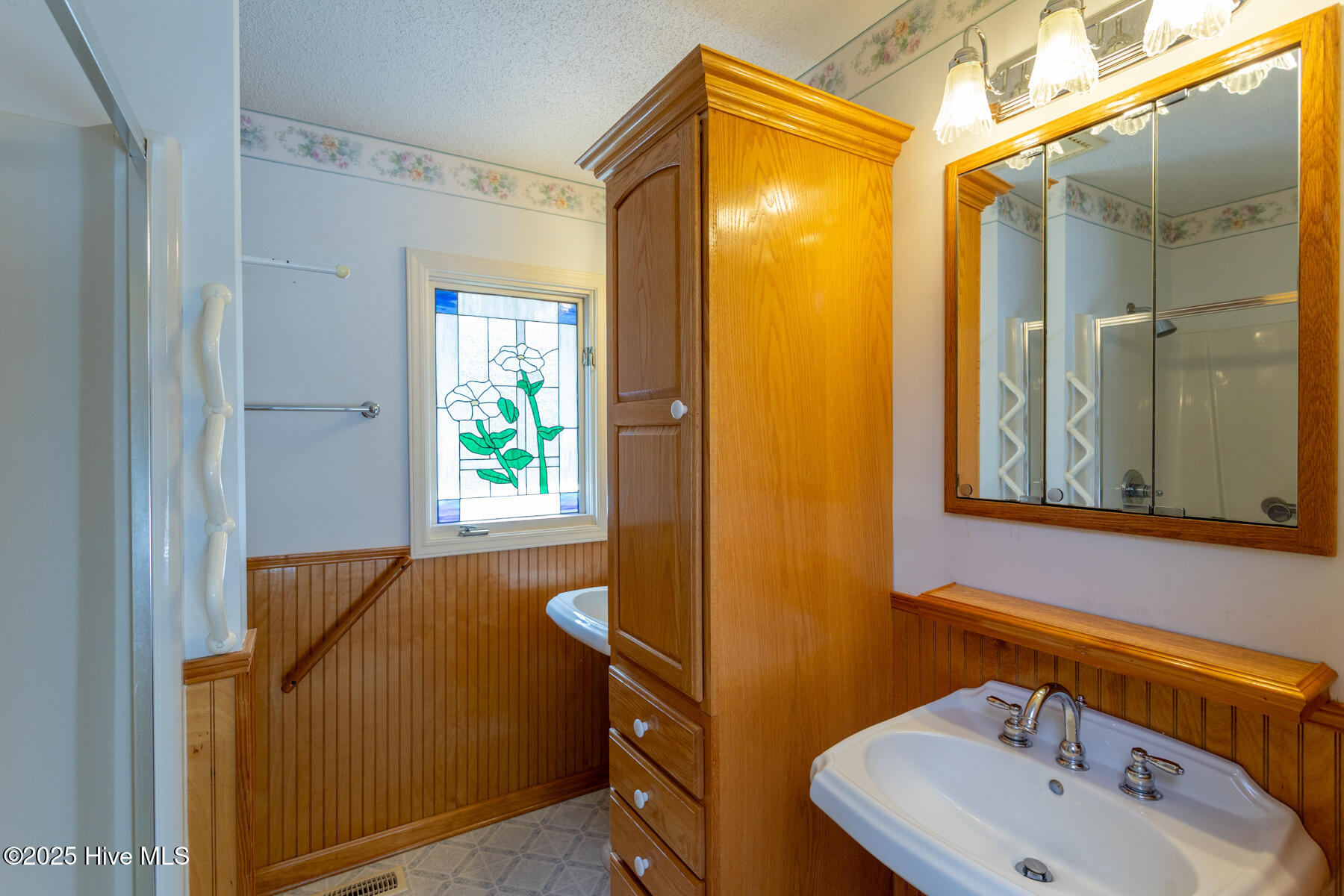 161 Shenandoah Road E