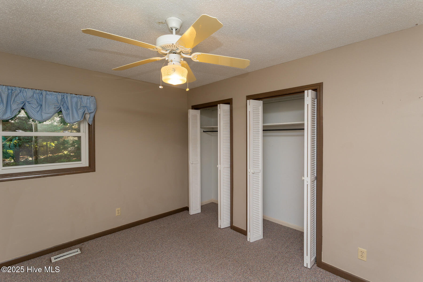 161 Shenandoah Road E