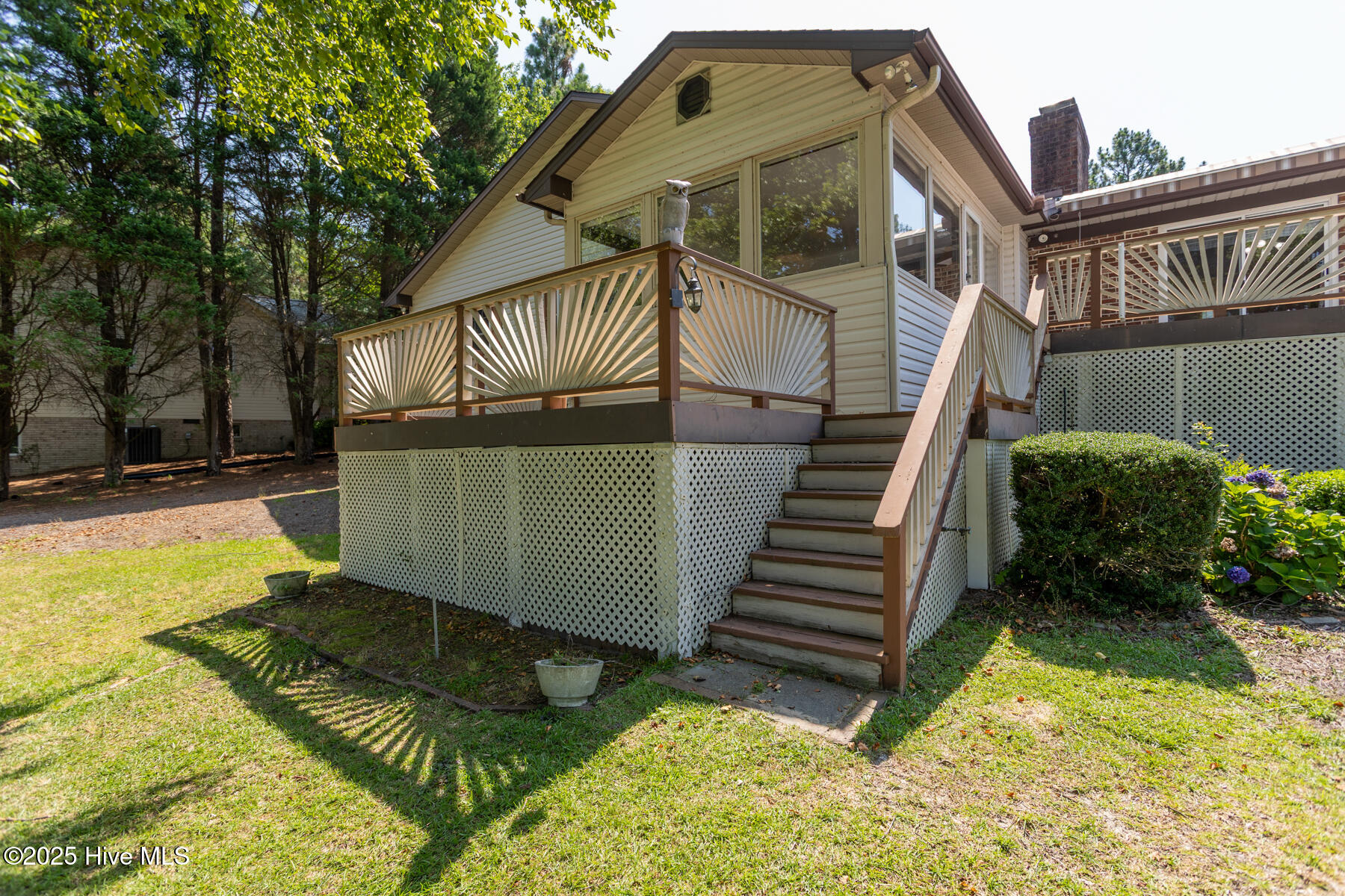 161 Shenandoah Road E