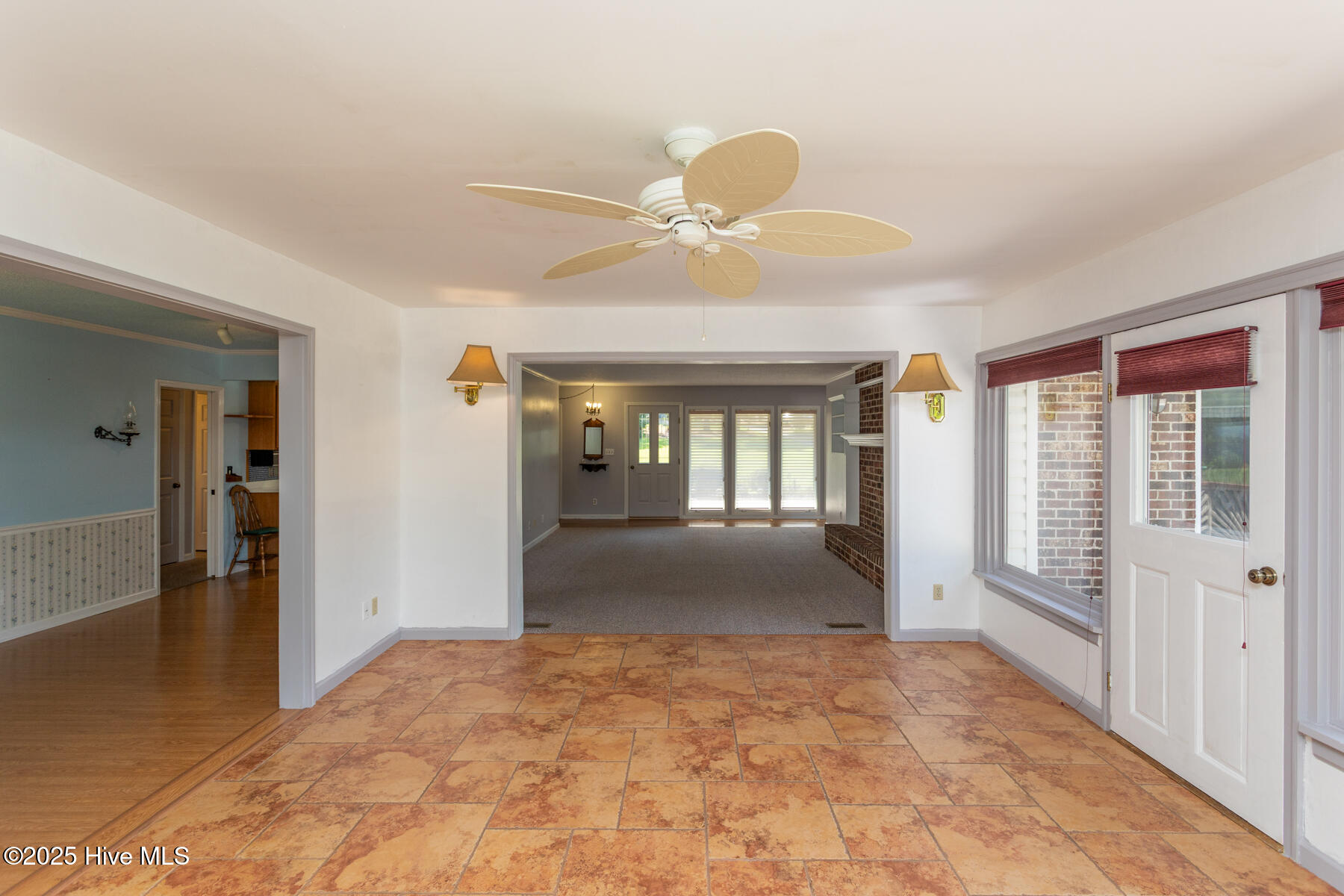 161 Shenandoah Road E