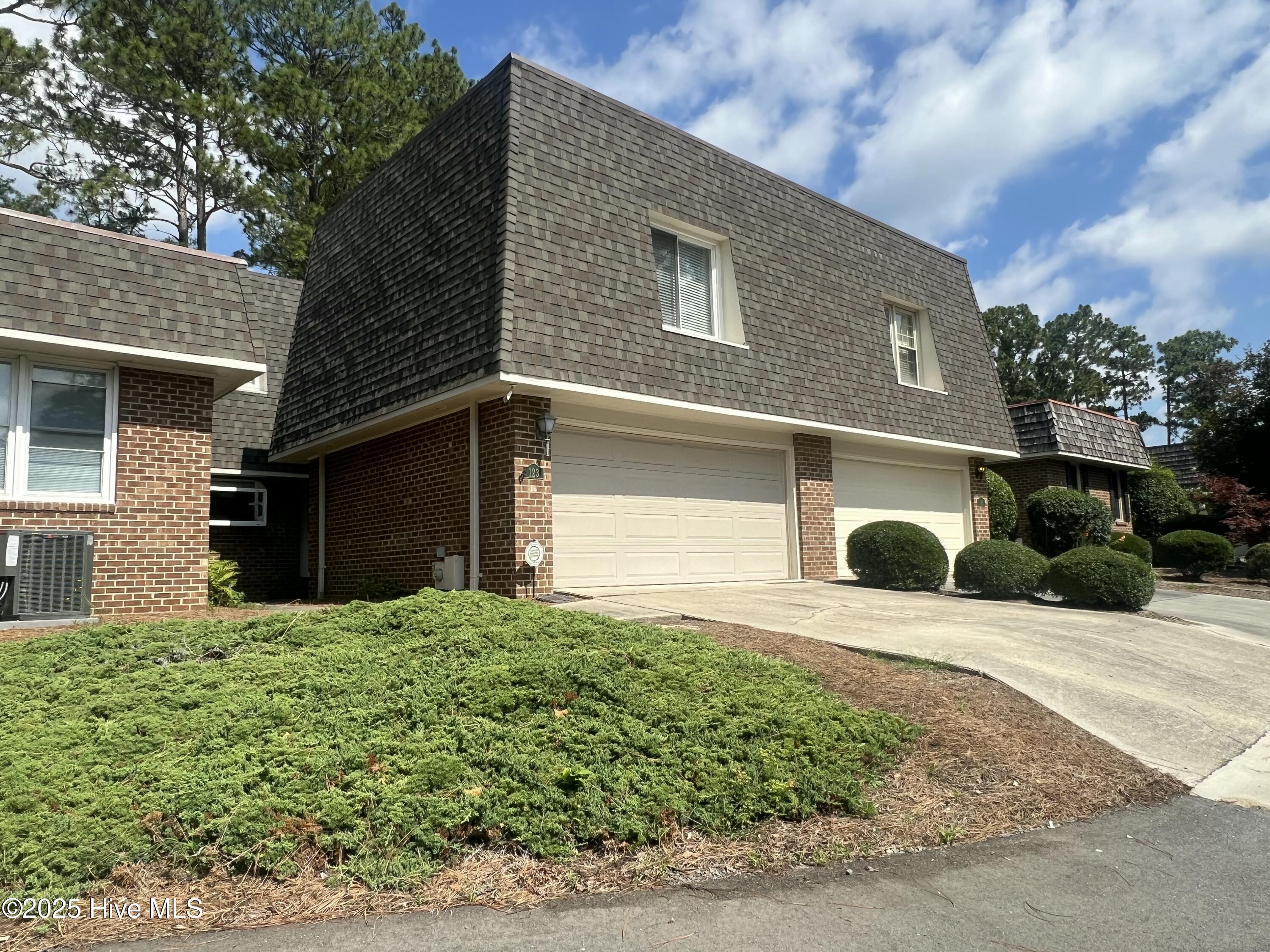 123 Racquet Lane
