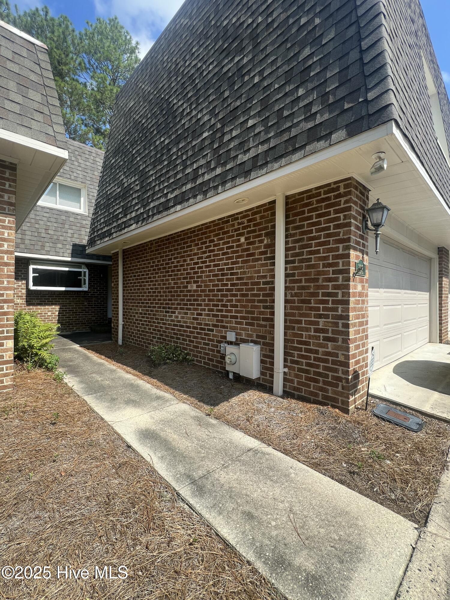 123 Racquet Lane