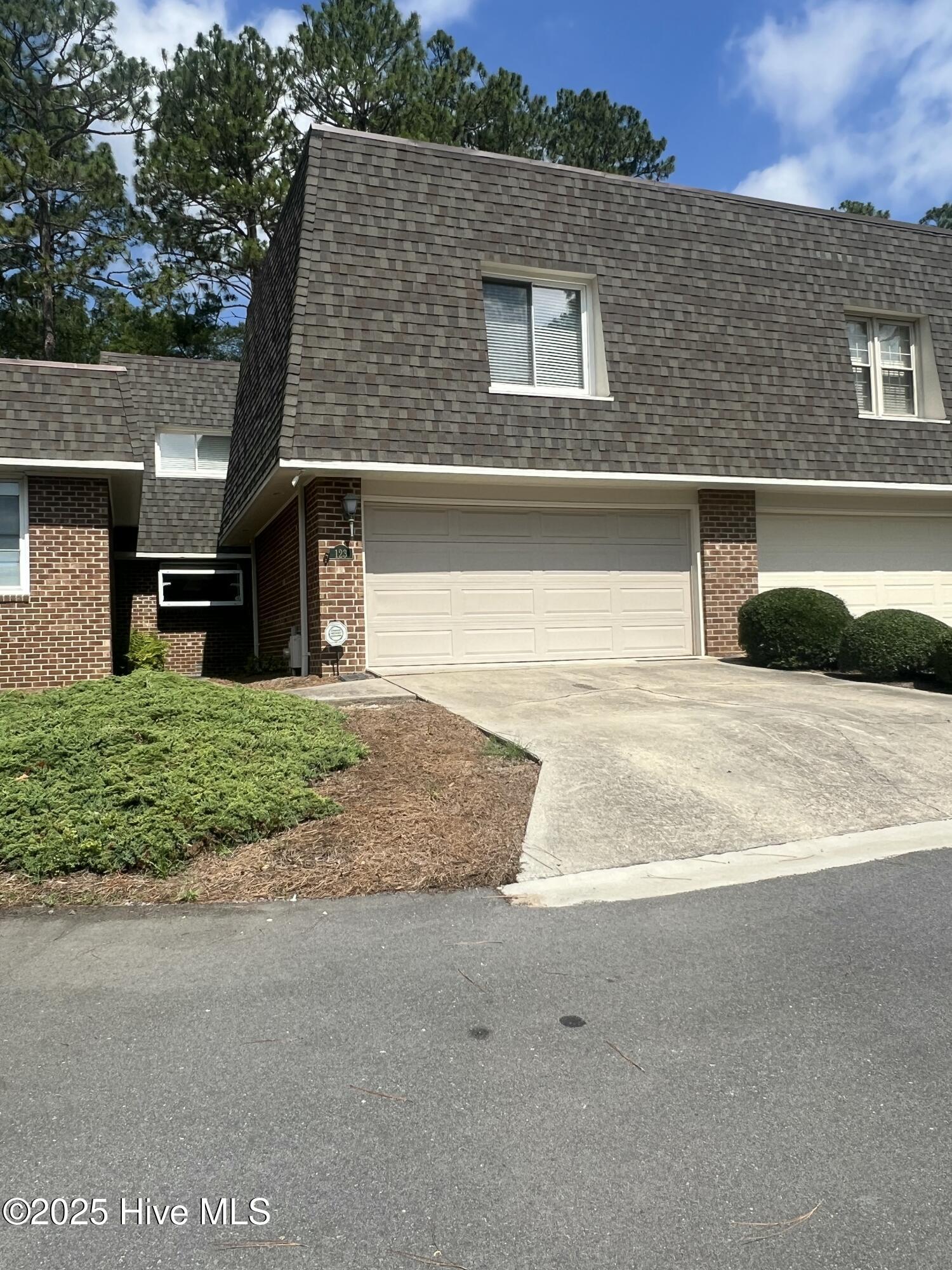 123 Racquet Lane