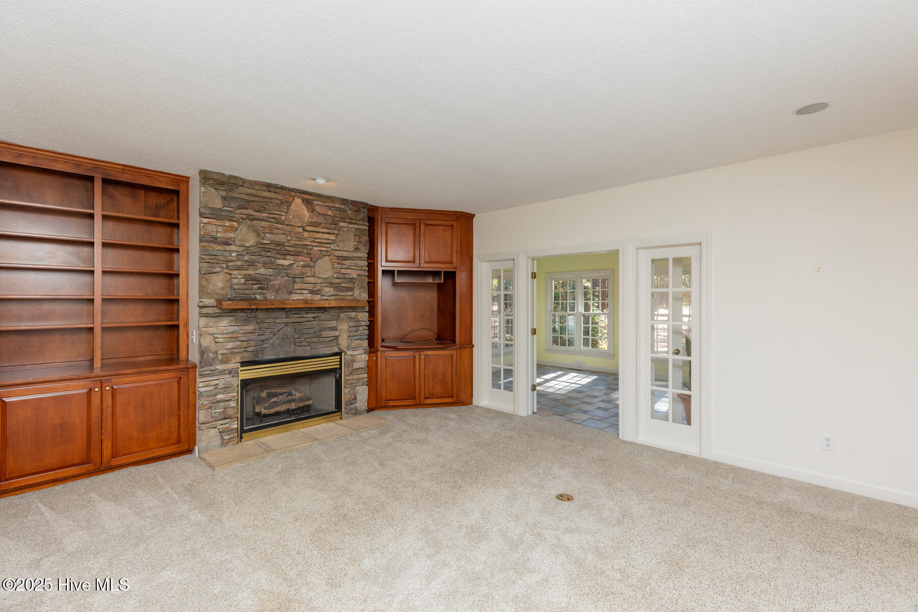 12 Sarclet Court