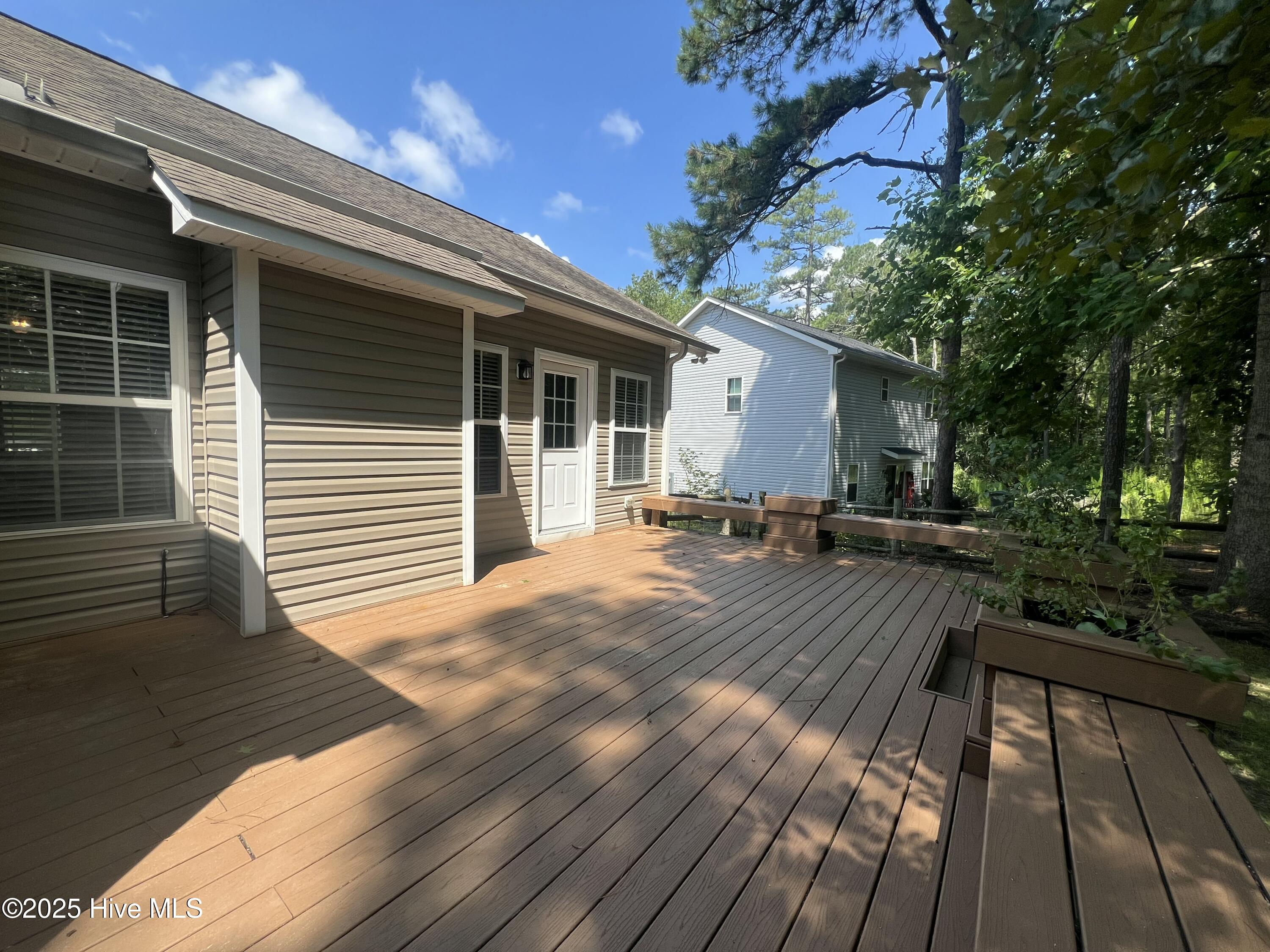 100 Kingswood Circle