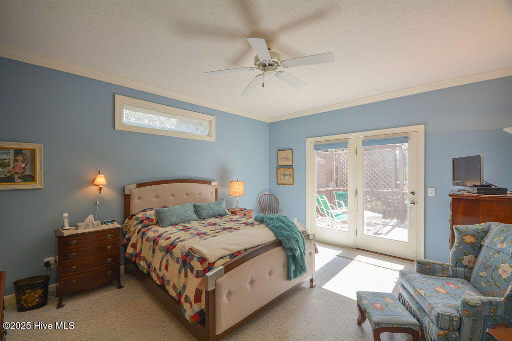 2 Hunter Court