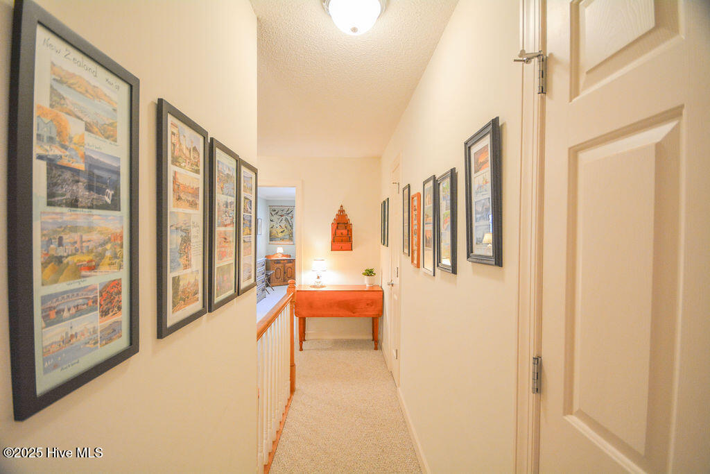 2 Hunter Court
