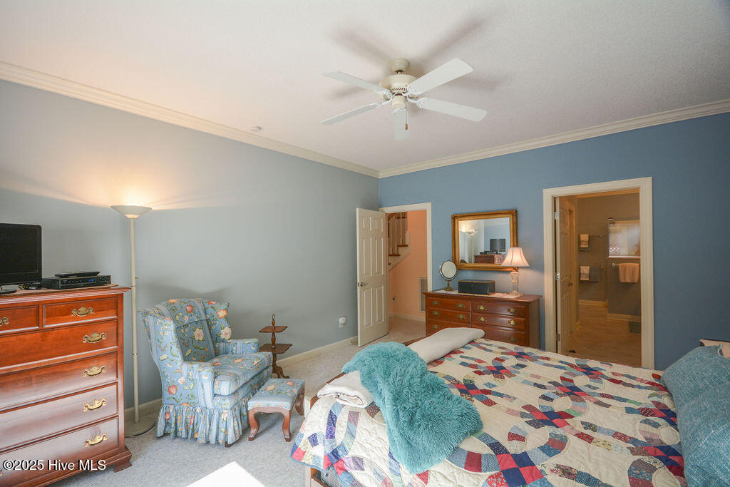 2 Hunter Court