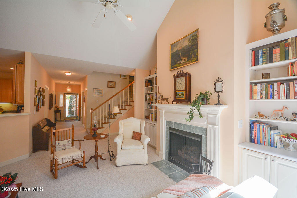 2 Hunter Court