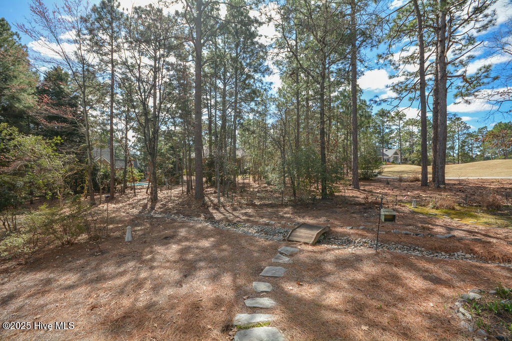2 Hunter Court