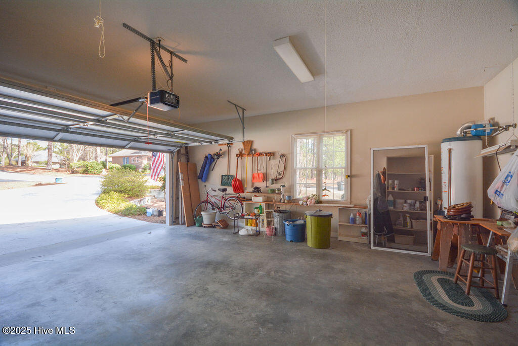2 Hunter Court