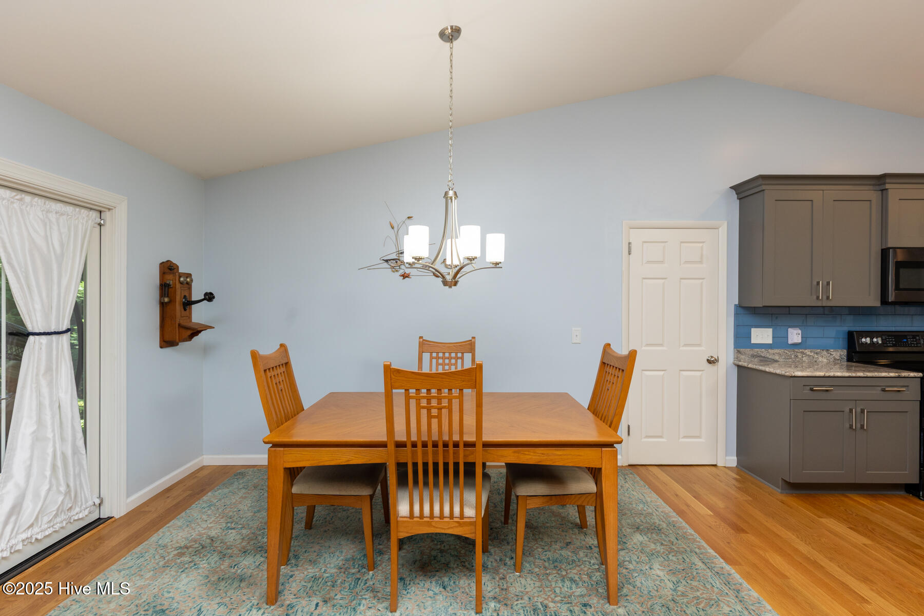 106 Fox Run Ct