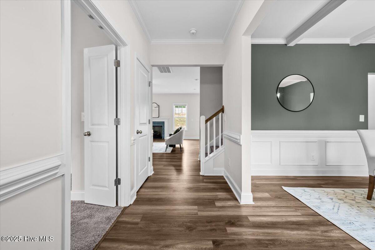 7013 Harrison Lane, West End