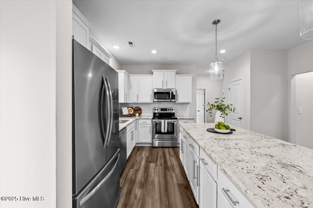 7013 Harrison Lane, West End