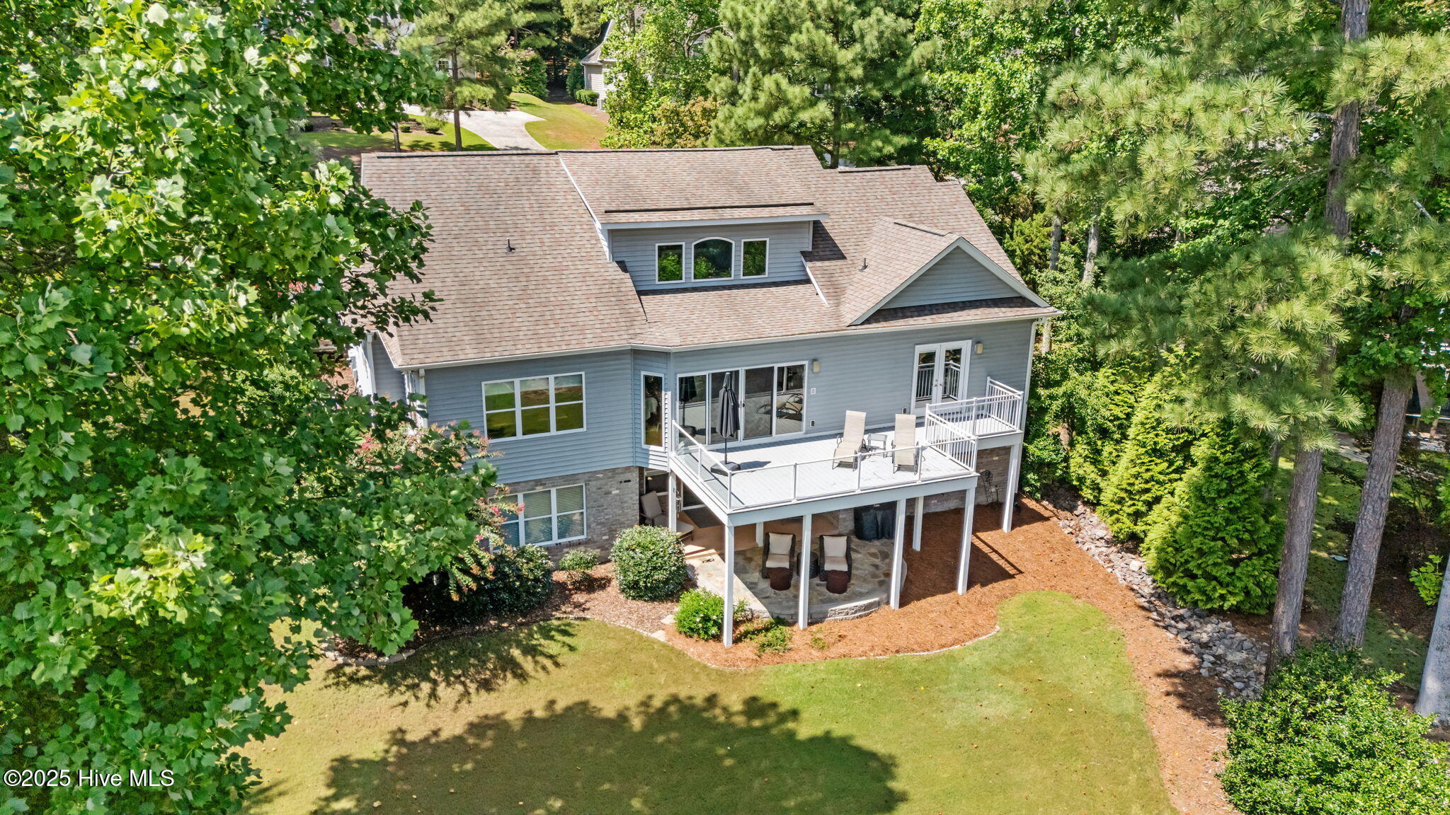 530 Lake Forest Drive SE