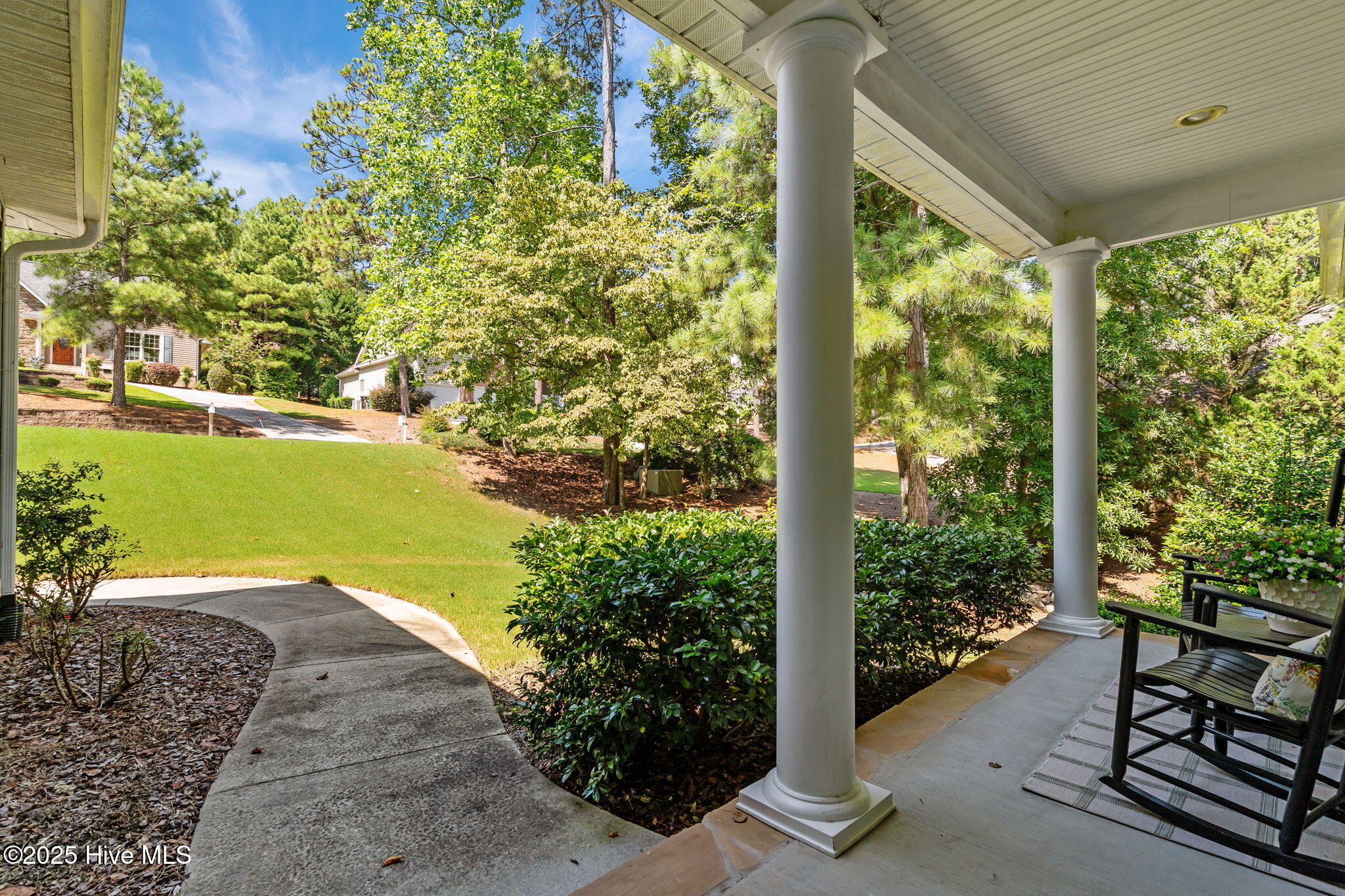 530 Lake Forest Drive SE
