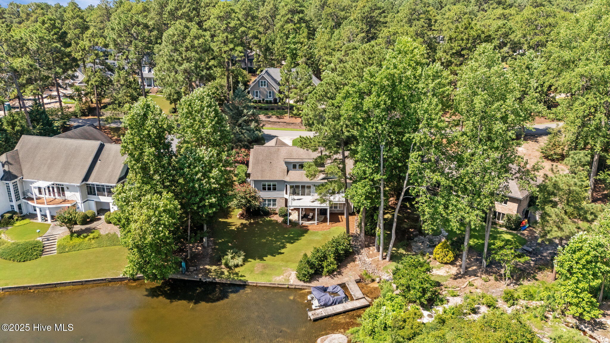 530 Lake Forest Drive SE