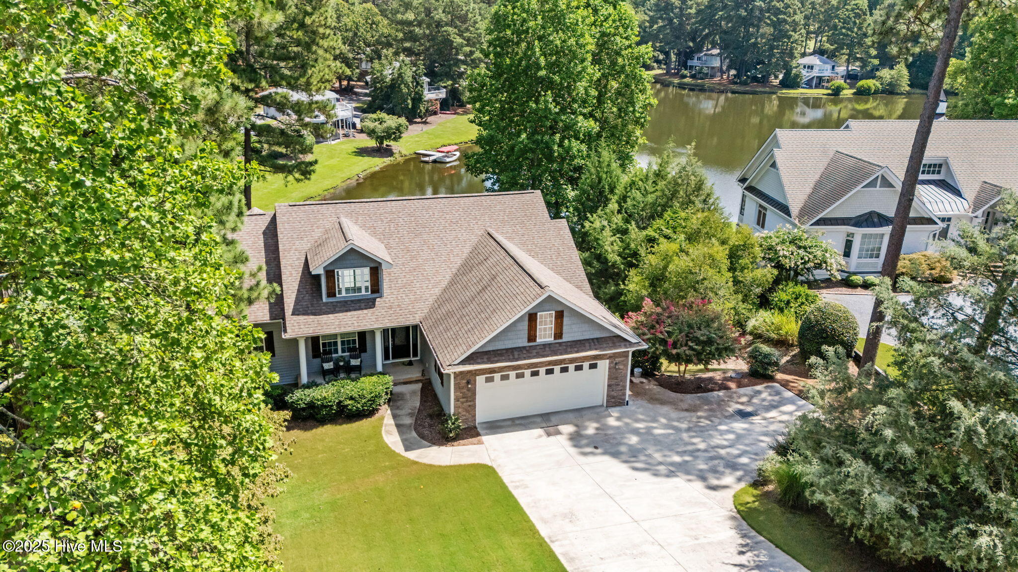 530 Lake Forest Drive SE