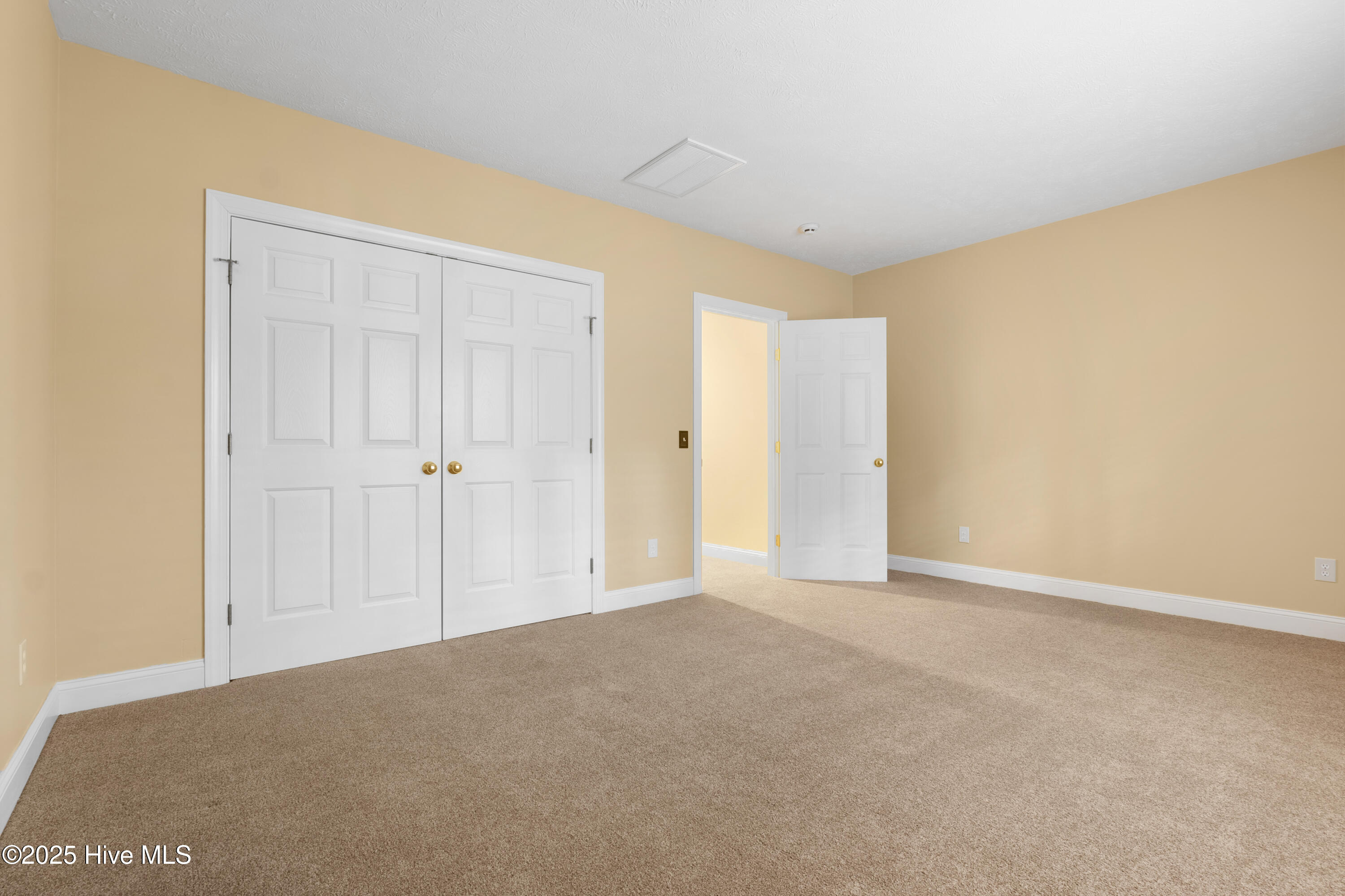 115 Lake Forest Drive SW