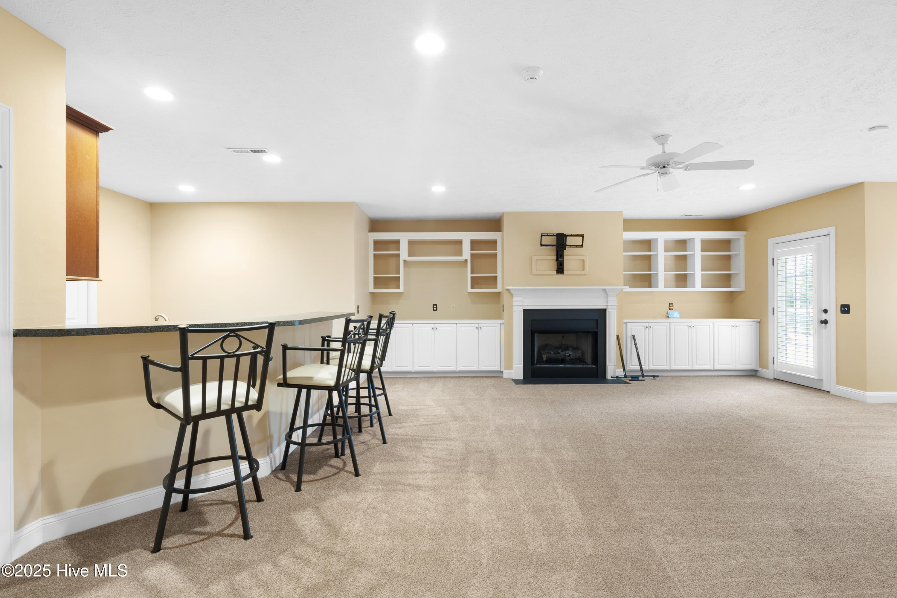 115 Lake Forest Drive SW